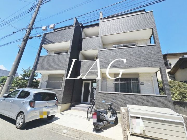 エステイトB西大宮の外観