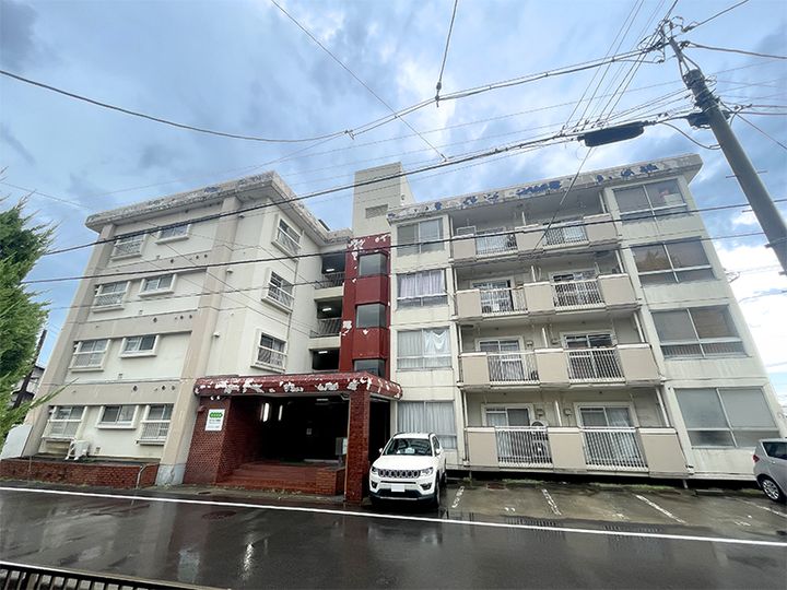 アシスト第5金沢マンションの外観