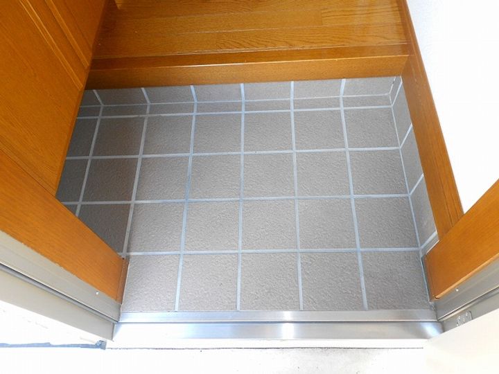 東京都国立市中1(アパート)の賃貸物件の玄関