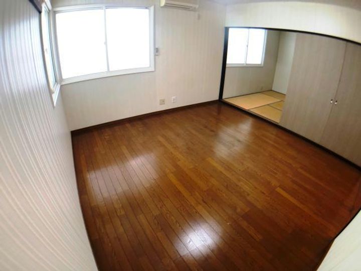 ハイツIMの居間