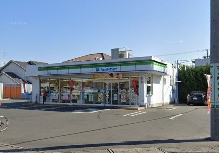 クレールシャンブルの周辺