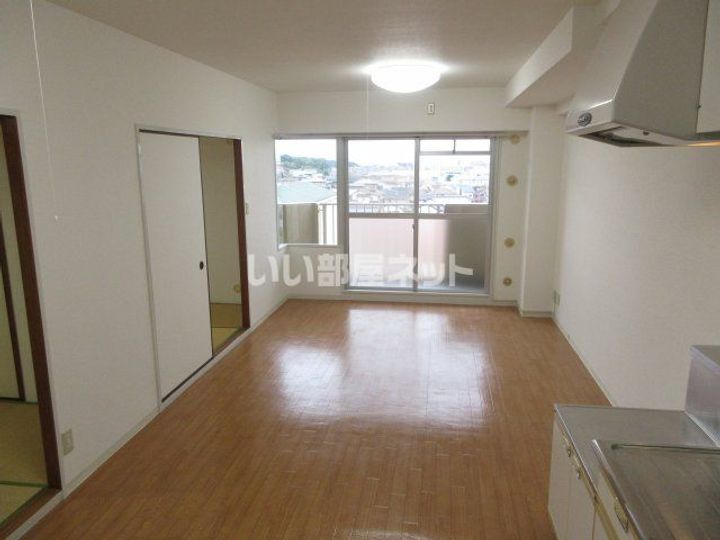 奈良県奈良市秋篠町(マンション)の賃貸物件の居間