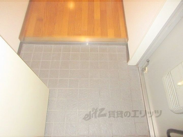 アメニティ双ケ丘の玄関