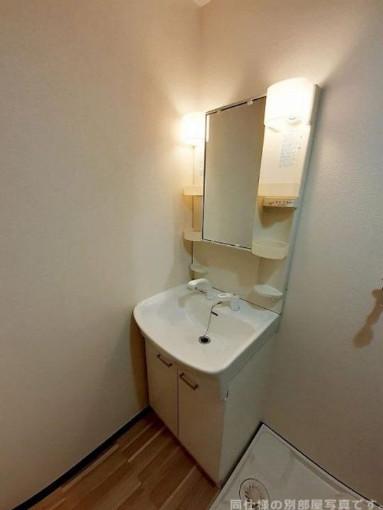 ロイヤルハートピア郷津Aの内装