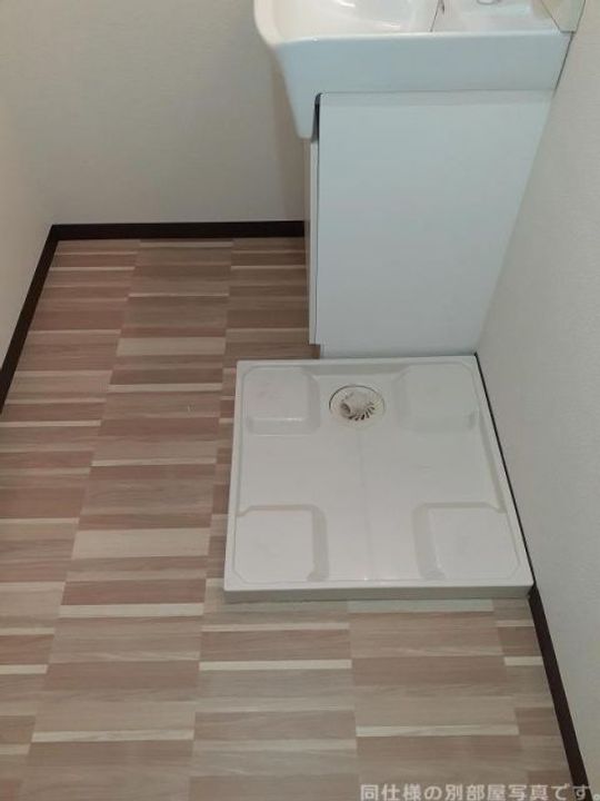 ロイヤルハートピア郷津Aの内装