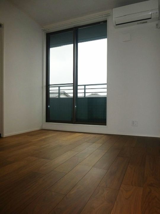 アクシィヴVIIの居間