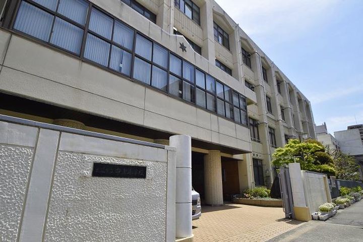 三恵ガーデンハイツの周辺