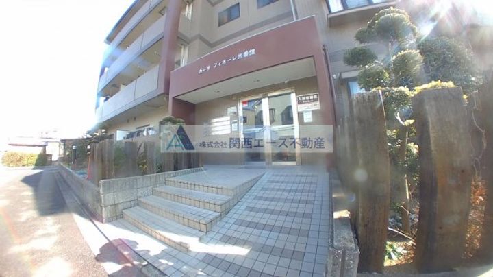 カーサフィオーレ弐番館の地図