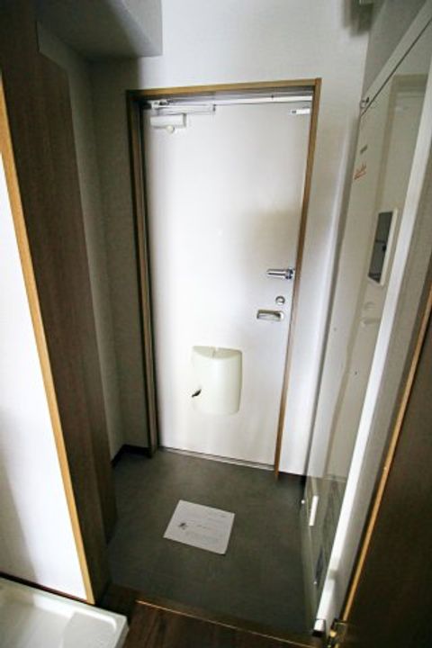 エムズコンフォートの玄関