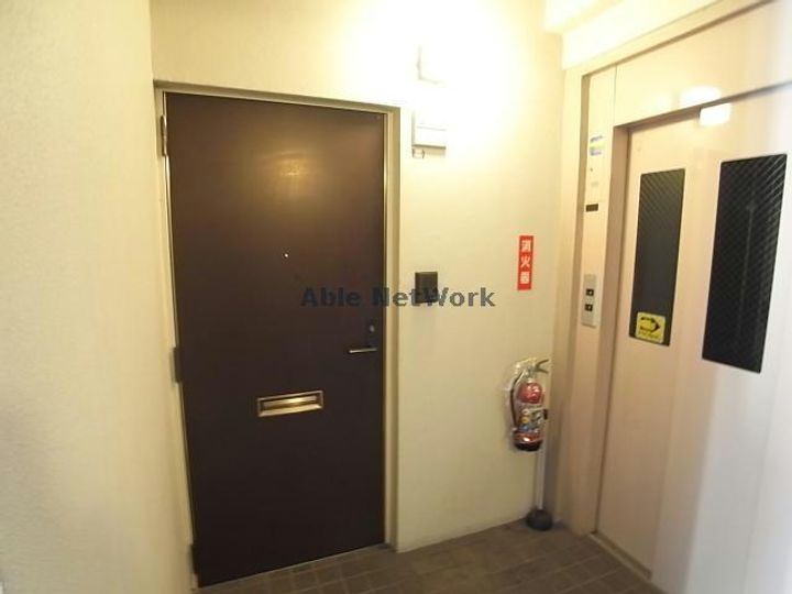 ADVANCE WENZの玄関