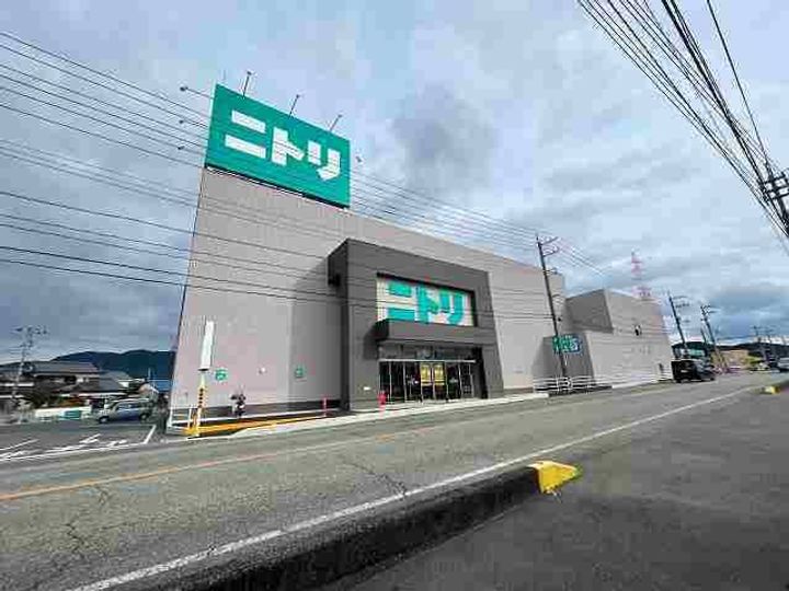 Eisen Kanaokaの周辺