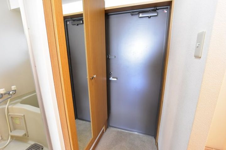 コーポ産興桜台IIの玄関