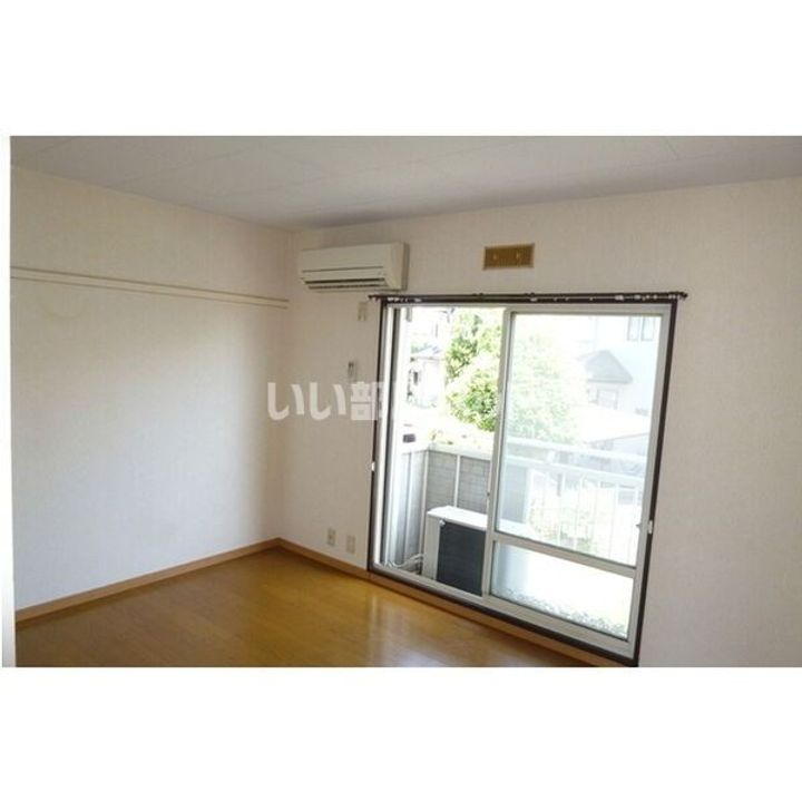 栃木県宇都宮市鶴田町(アパート)の賃貸物件の居間