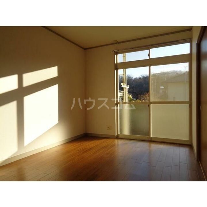 カトレアハイツIIの居間