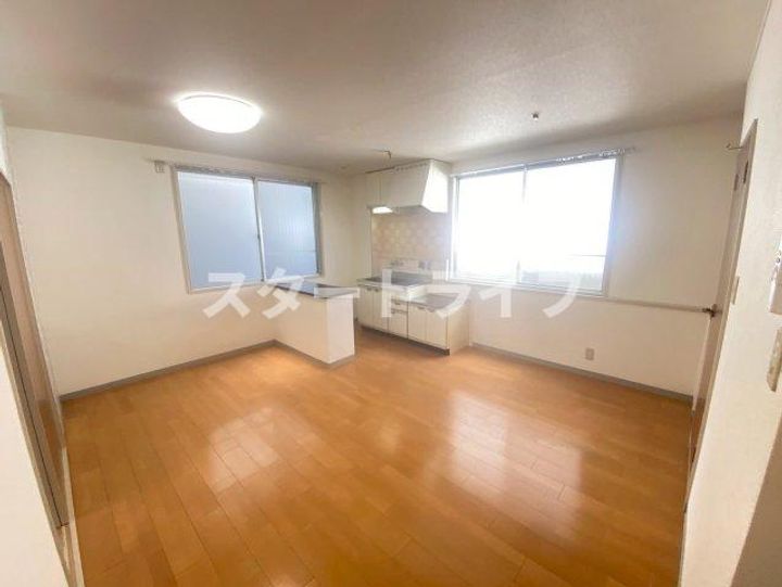 大阪府大阪市淀川区三国本町1(マンション)の賃貸物件の居間