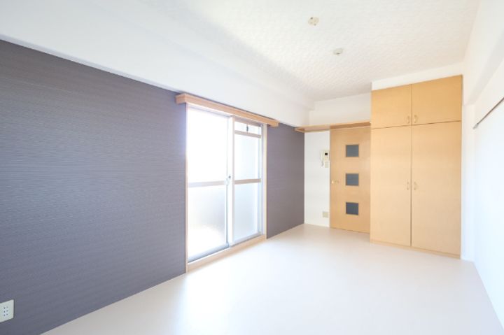 No35.サーファーズプロジェクト2100小倉駅の居間