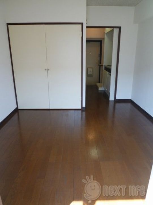 グリーンハイム是政の居間