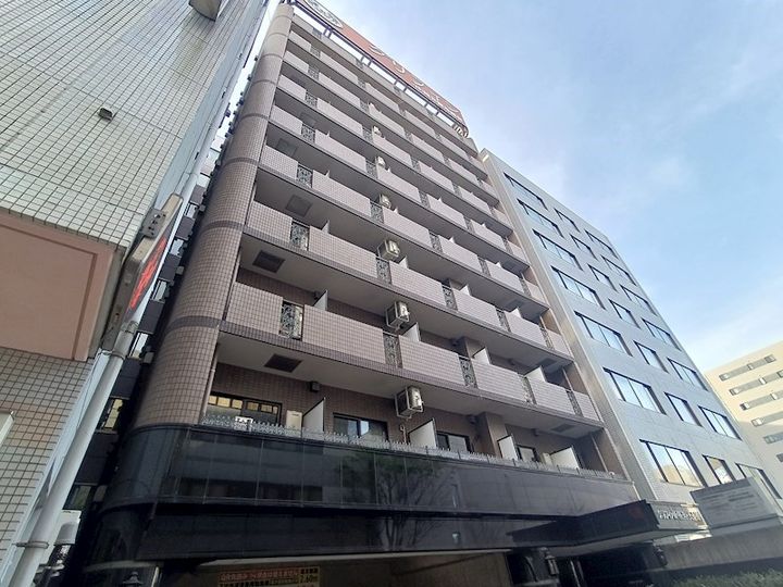 グリフィン新横浜弐番館の外観