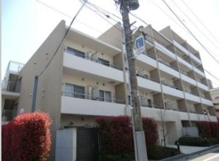 ガーデン萩中の外観