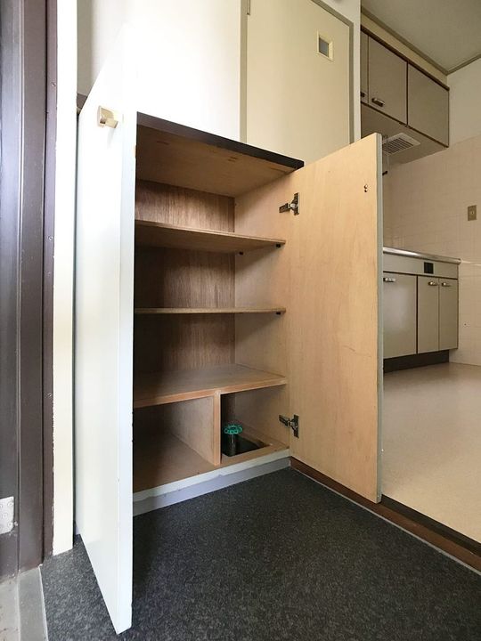 メゾン ド 松山の玄関