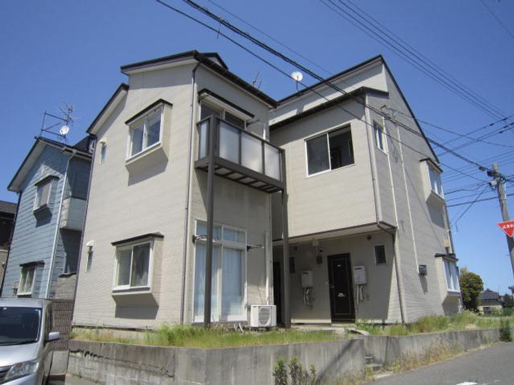 モアクレスト海老ケ瀬A棟の外観