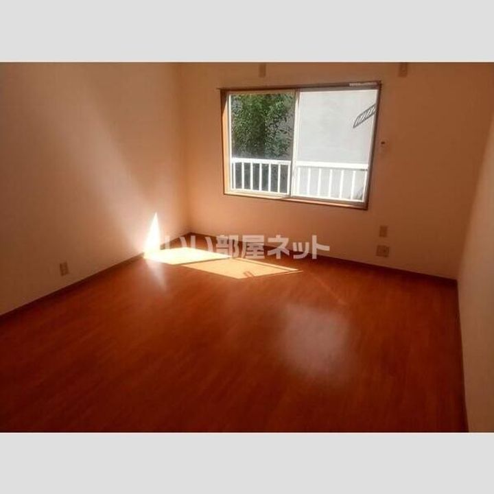 ピアパレスAの居間