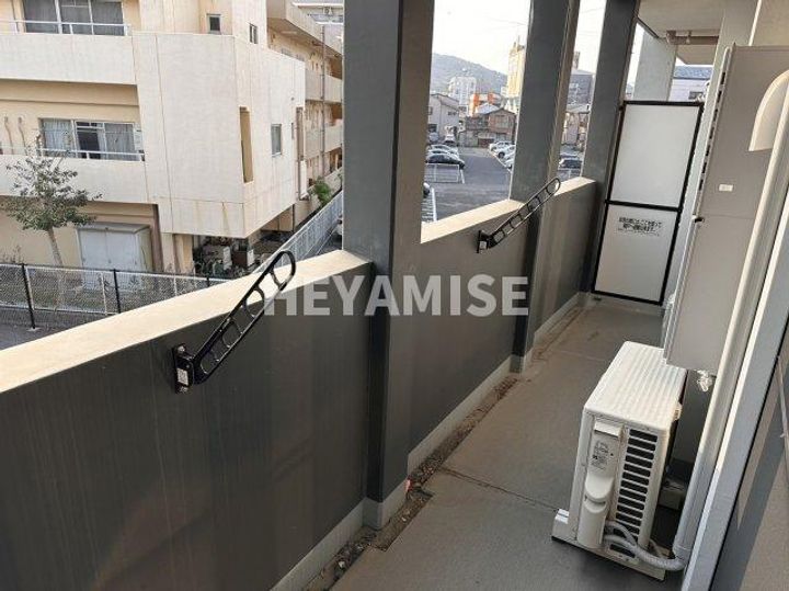 APARTMENTS CODE ISAHAYAの内装
