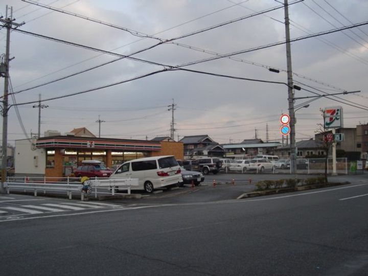 ボヌール西山の周辺