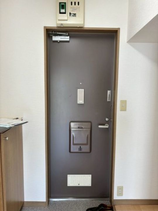 東京都杉並区下高井戸3(アパート)の賃貸物件の玄関