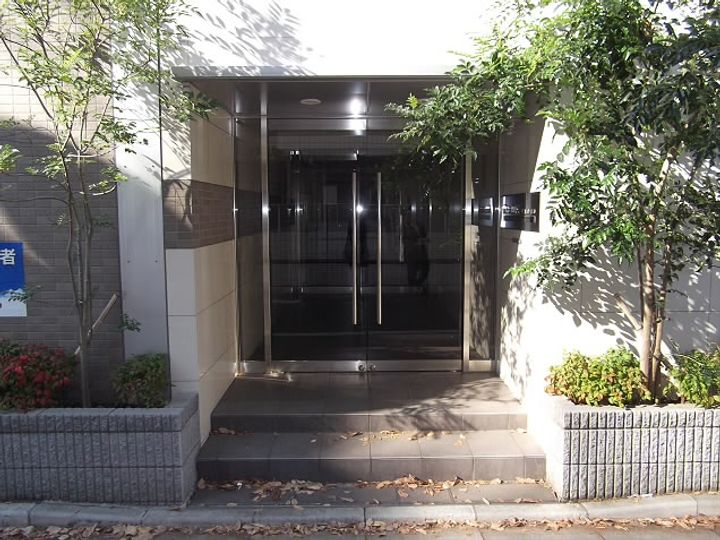 東京都調布市八雲台1(マンション)の賃貸物件の地図