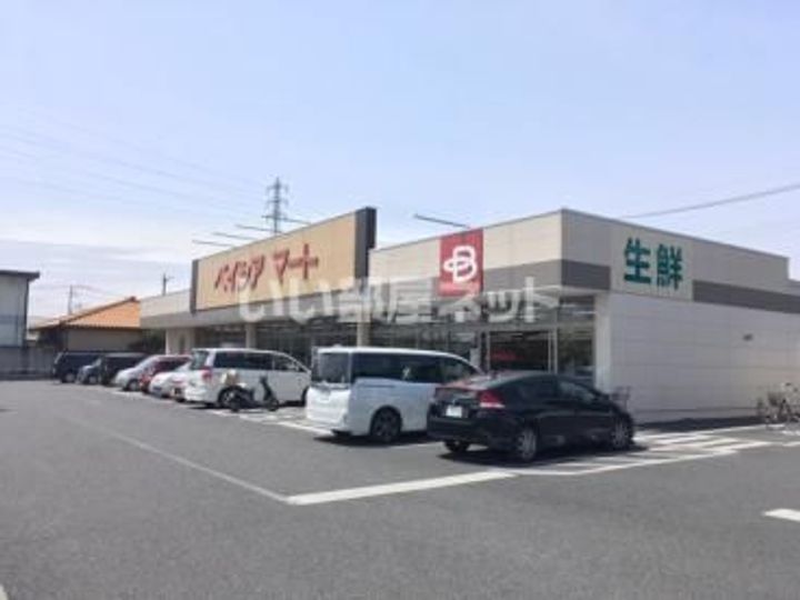 グラン ボナーの周辺