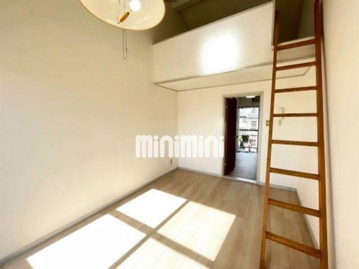 アップル可児の居間