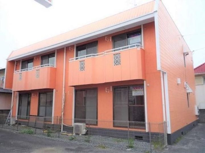 コーポラス円山A棟の外観
