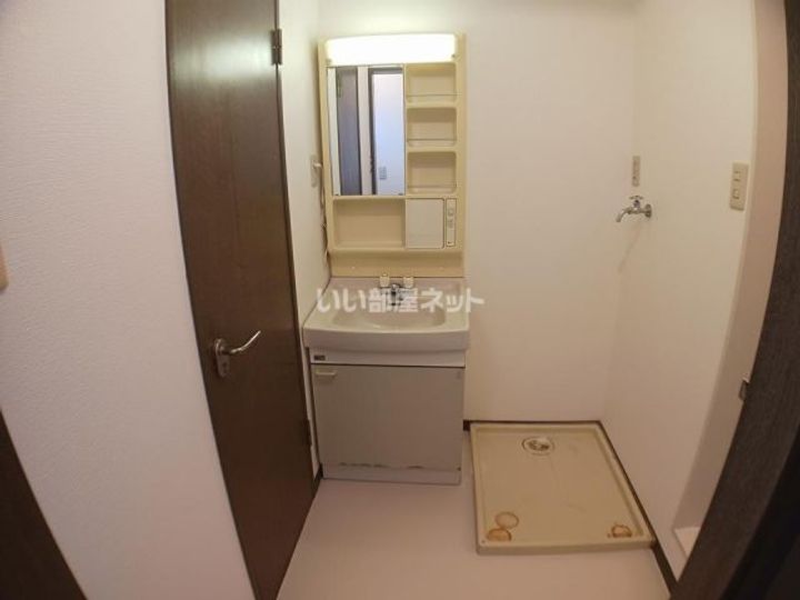 ヴィラマルヨシの内装