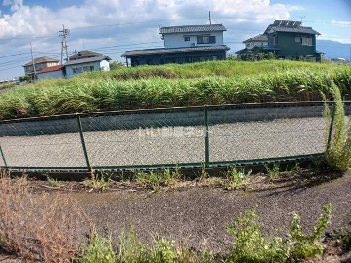 ヴィラマルヨシの内装