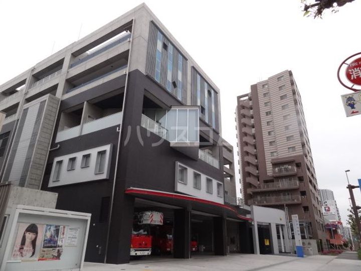 Cube Kanamachi Vの周辺