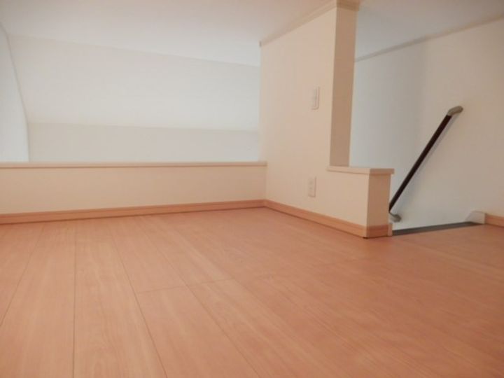 ハーミットクラブハウス鶴見オレンジコートの内装