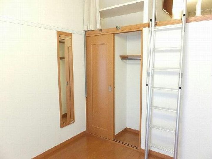 レオパレスカナサラの内装