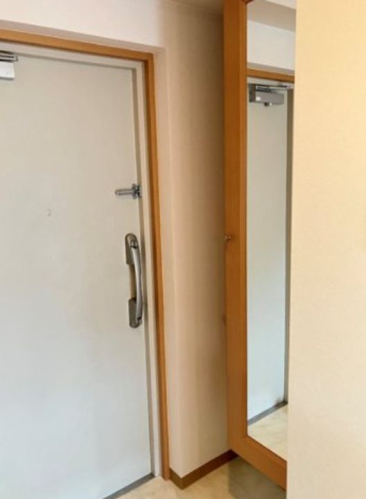 神奈川県横浜市港南区上大岡西3(マンション)の賃貸物件の玄関