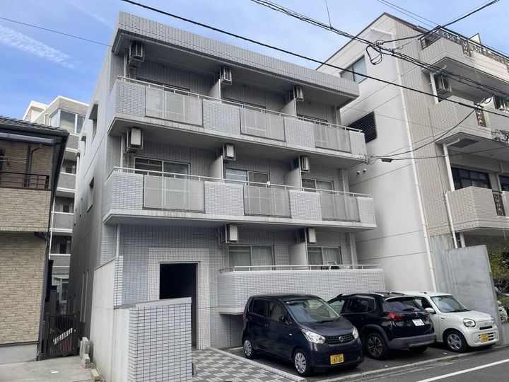 フロントビル千田の外観