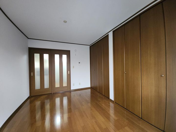 神奈川県川崎市高津区諏訪1(アパート)の賃貸物件の居間