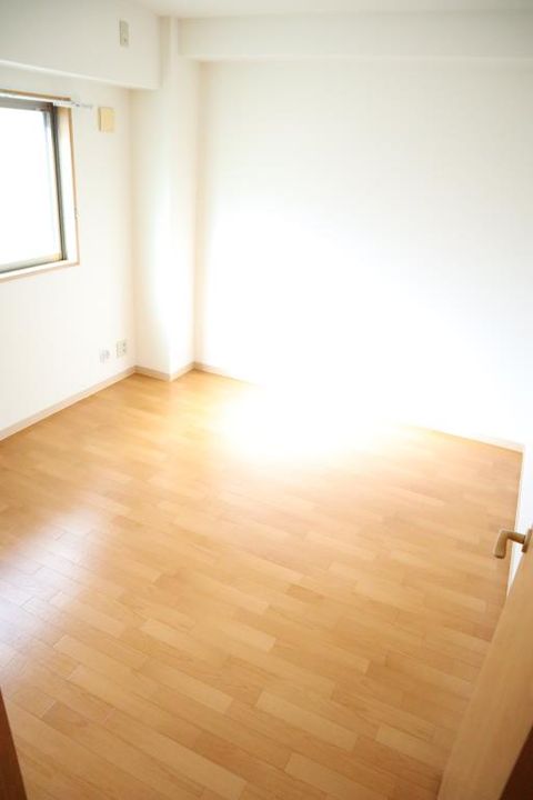 大阪府寝屋川市田井西町(マンション)の賃貸物件の内装
