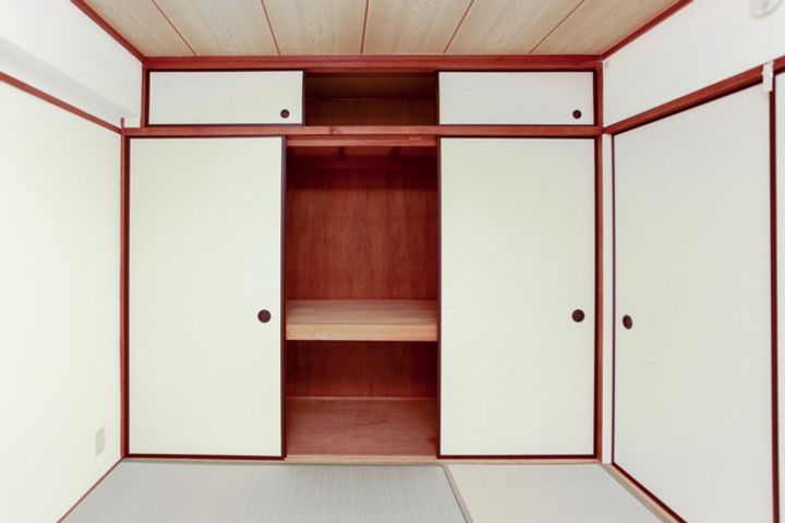 URもりつねの内装