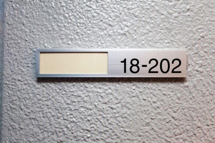 URもりつねの玄関