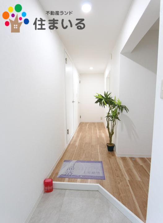 愛知県名古屋市緑区鳴海町字乙子山(マンション)の賃貸物件の玄関