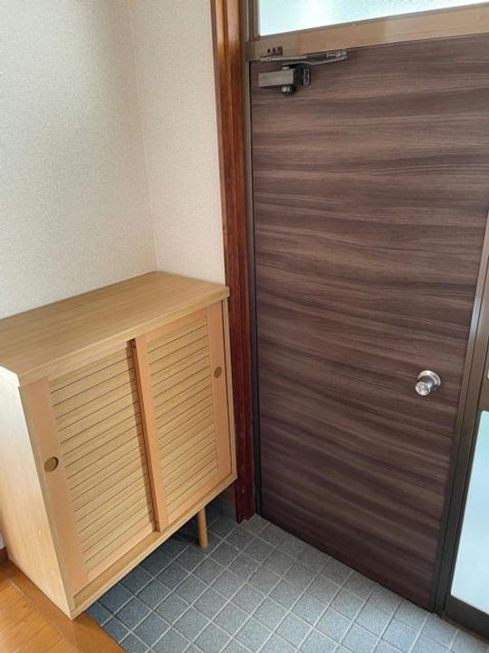 広島県広島市安佐南区川内6(一戸建)の賃貸物件の玄関