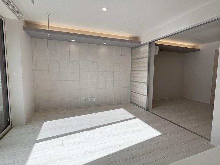 山形県山形市宮町4(マンション)の賃貸物件の居間