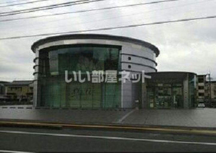 シャーメゾン・スタークの周辺