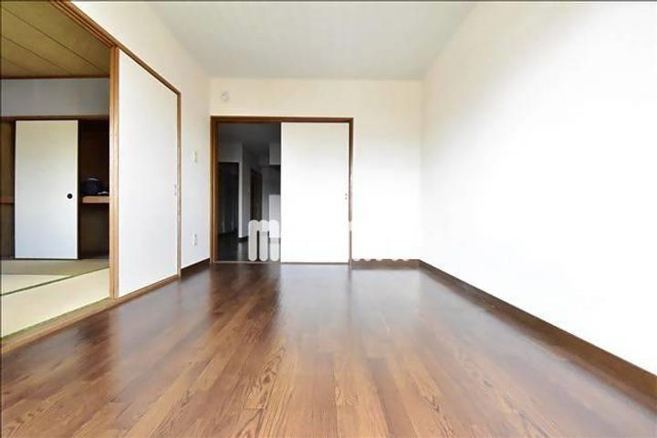 サンライズ中瀬の内装