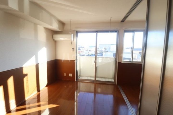 カメリアの居間